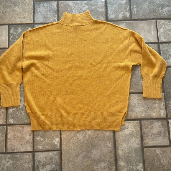 Fall sweater - Picture 4 of 4